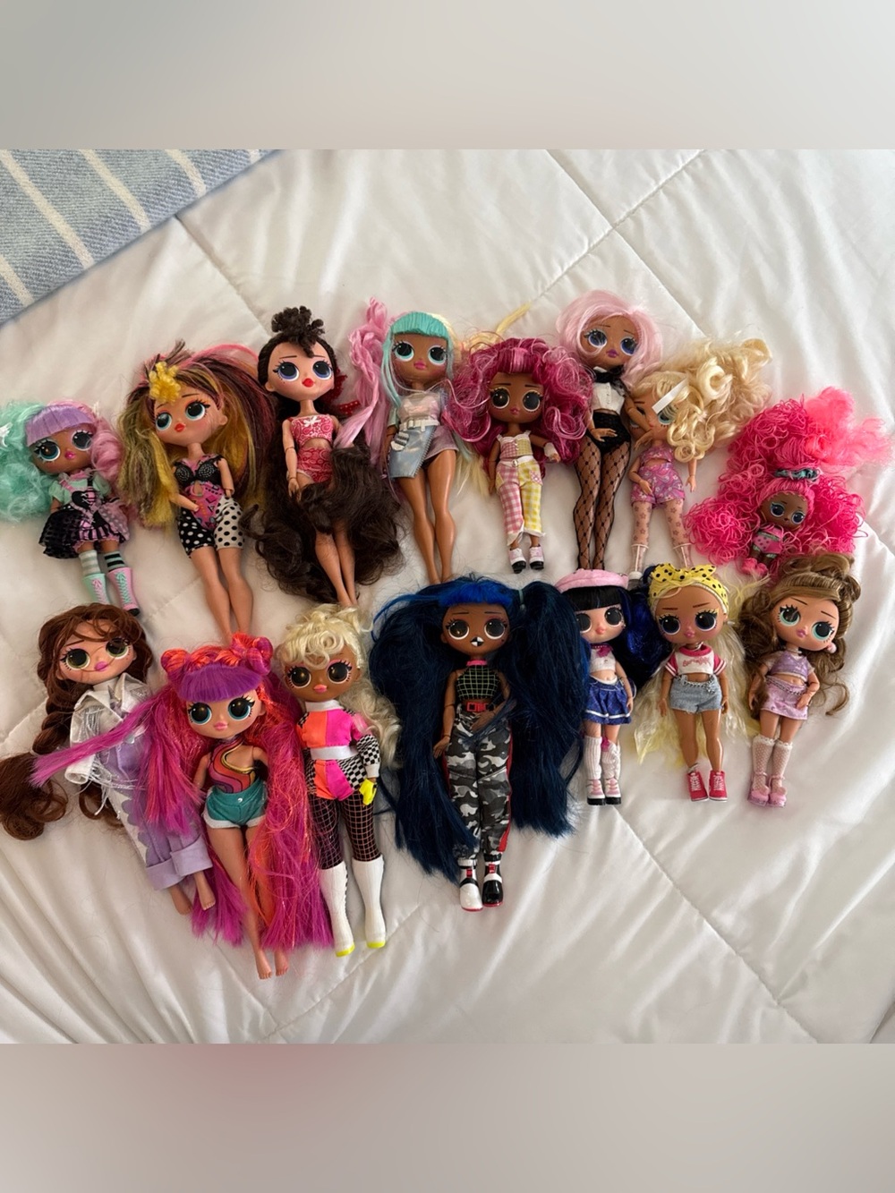 Lol Surprise! OMG Tween Doll Lot Of 15 Dolls